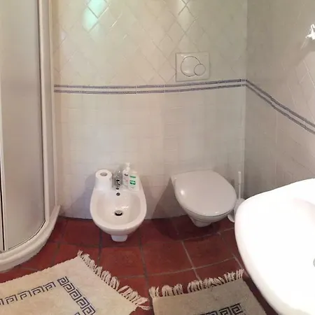 Dependance Castel Del Monte (Apulia)